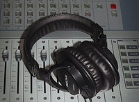 TASCAM  TH-MX2 监听级 头戴式耳机