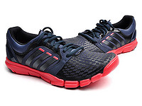 断码：adidas 阿迪达斯  女式  时尚配色质感面料缓震支撑防滑训练鞋G95327