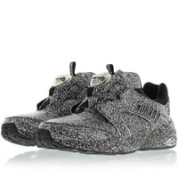 专治密集恐惧症:PUMA 彪马 x TRAPSTAR 联名款 Disc Blaze “White Noise” 运动鞋 即将发售