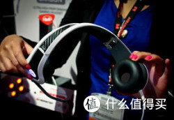MONSTER 魔声 EA SPORTS MVP Carbon On-Ear 竞技游戏耳机 黑白两色可选