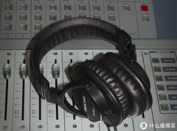 TASCAM TH-MX2 监听级 头戴式耳机