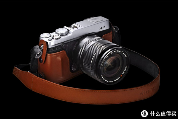 FUJIFILM 富士 X-E2 可换镜头数码相机 单机（WiFi、相位对焦、无低通）黑/银色