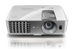 BenQ 明基 W1070 投影机（3D、1080P、短焦、6倍速）