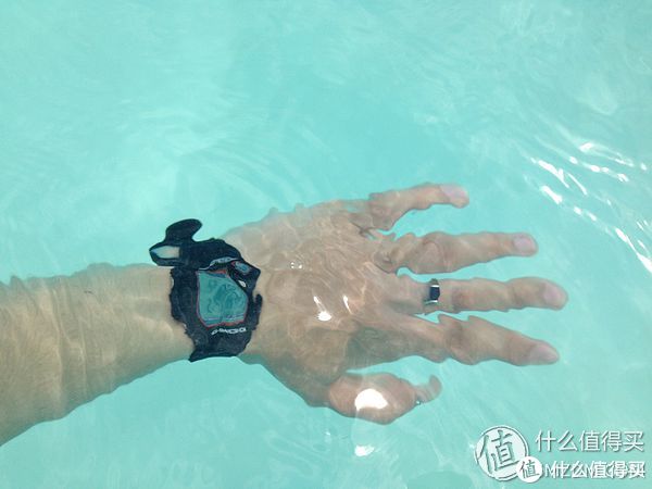 CASIO 卡西欧 G-Shock GWM5610-1 男款 腕表(6局电波、太阳能)