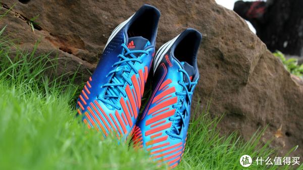 adidas 阿迪达斯 Predator 猎鹰12 LZ TRX FG 顶级足球鞋