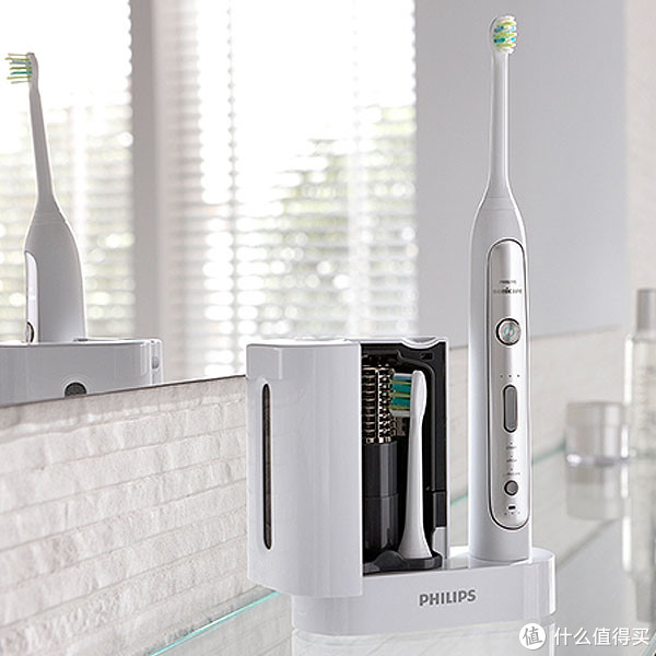 PHILIPS 飞利浦 HX6531/10 电动牙刷(附带紫外线消毒器)