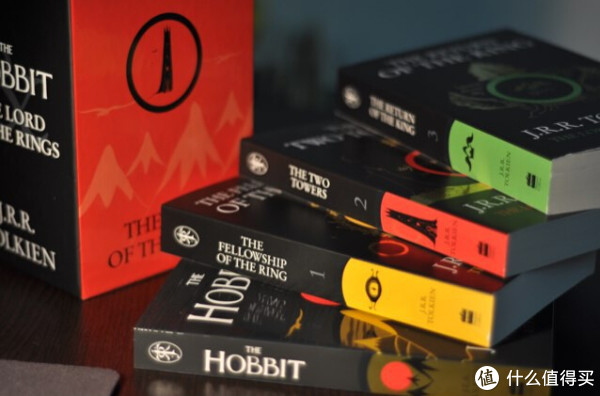 《The Hobbit & The Lord of the Rings Boxed Set 》(霍比特人&指环王套装,共4册)+《Jane Eyre (简·爱)》