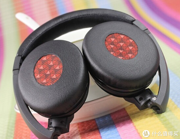 BOSE 博士 SoundTrue 贴耳式耳机