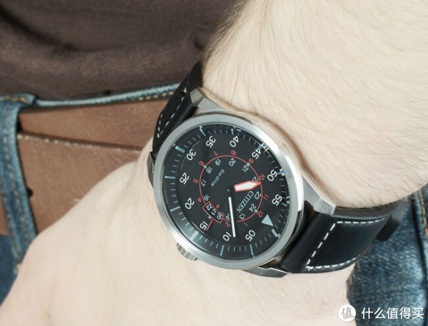 双重优惠:CITIZEN 西铁城 AVION AW1361-01E 男款光动能腕表