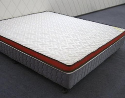 双重优惠：KOLLIE 可奈尔 加厚海绵床垫（1.8米）