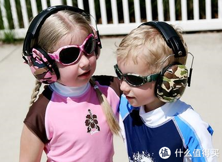 网友推荐：亚马逊中国 几款BabyBanz儿童太阳镜