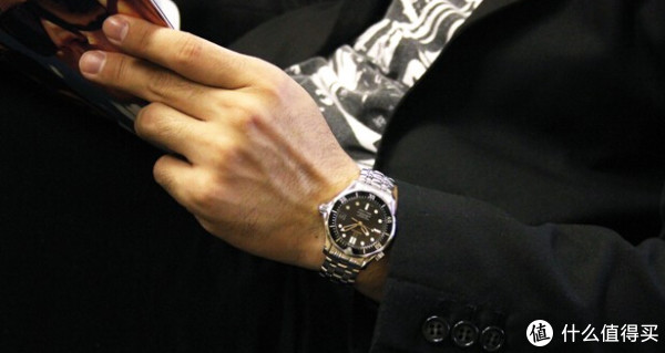 OMEGA 欧米茄 Seamaster 海马 212.30.36.20.01.001 男士机械腕表