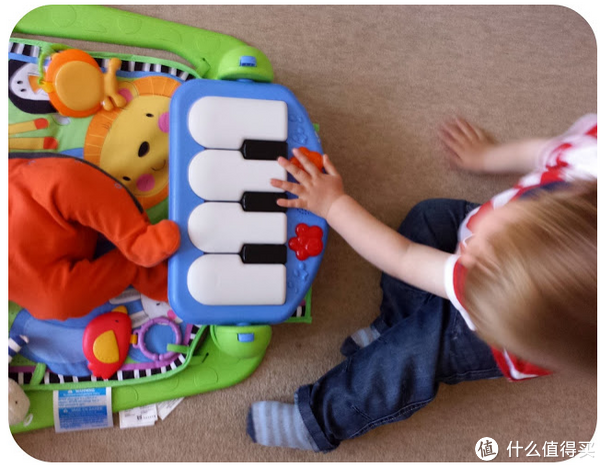 Fisher-Price 费雪 Play Piano Gym 钢琴游戏毯