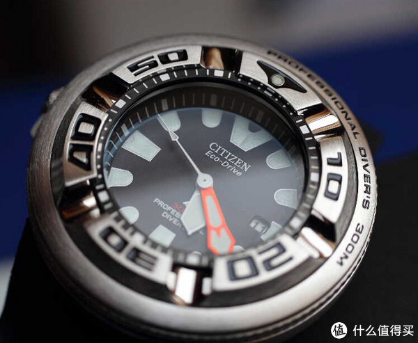 CITIZEN 西铁城 BJ8050-08E Eco-Drive 男款光动能深潜腕表（300米防水、附额外防腐蚀表带）