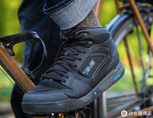 Teva The Links Mid 男款骑行休闲鞋