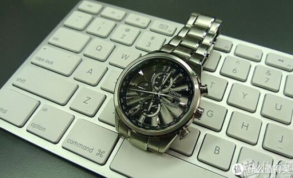 CITIZEN 西铁城 AT8010-58E 光动能男士腕表(六局电波、三眼计时)