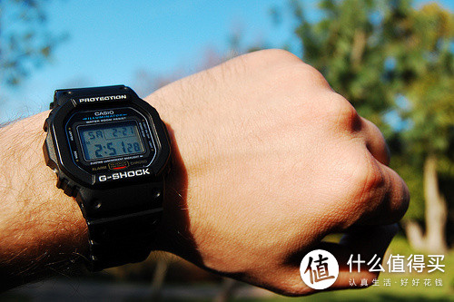 纯朴简单的 CASIO 卡西欧 G-Shock DW5600E-1V 男款腕表