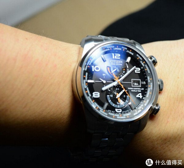 CITIZEN 西铁城 Eco-Drive AT9010-52E 男款光动能腕表(5局电波、两地时间)