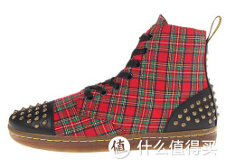 奇葩物：Dr. Martens Hackstud Studded 7孔系带 铆钉女士防狼靴