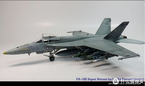 Revell 威望 1:48 F/A-18E 超级大黄蜂战机模型