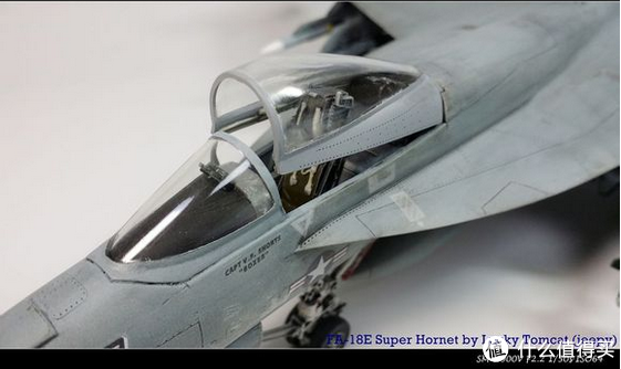 Revell 威望 1:48 F/A-18E 超级大黄蜂战机模型