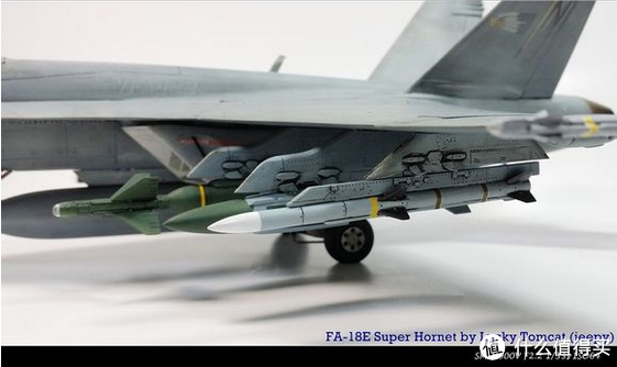 Revell 威望 1:48 F/A-18E 超级大黄蜂战机模型