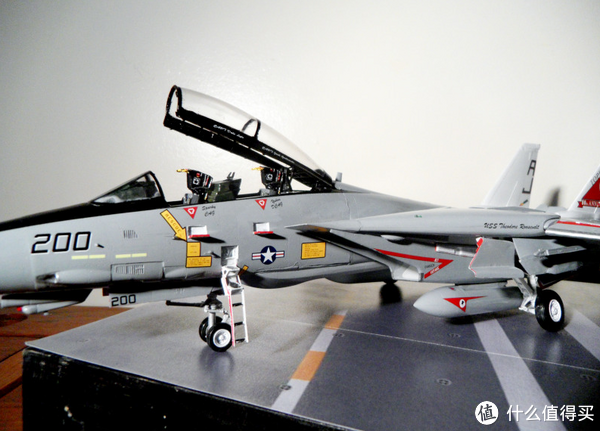 Revell 威望 1:48 F-14D Super Tomcat 战斗机 拼装模型