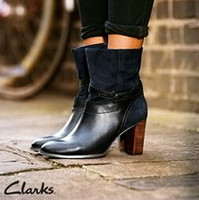 Clarks 其乐 Kacia Garnet 女款高跟短靴（褐/黑色）