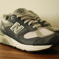 44码起：new balance M587 男款复古跑鞋（美产）