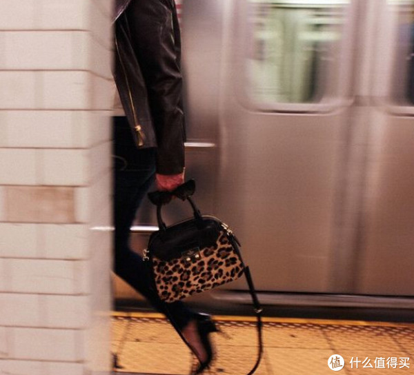 kate spade NEW YORK Alice Street Luxe Adriana 女士手提包
