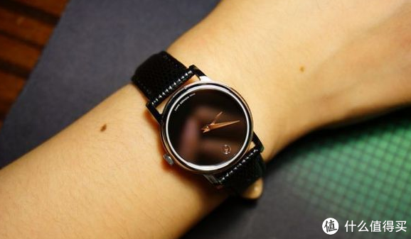 MOVADO 摩凡陀 2100004 MUSEUM 系列 女款时装腕表