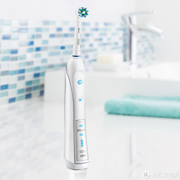 Deal of the Day：Oral-B 欧乐-B 7000 专业护理智能电动牙刷套装（3刷头）