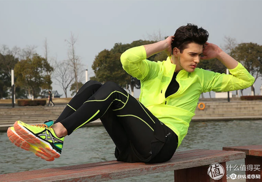 复古跑第一站：ASICS 亚瑟士 Lyte V 男款复古跑鞋（附尺码选择）