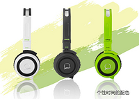 新低价：AKG 昆西琼斯系列 Q460 迷你可折叠头戴式耳机 白色/绿色