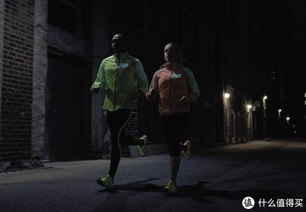 大码福利:new balance High Visibility Beacon 男款夜光运动夹克