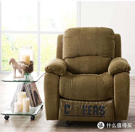 作为家庭电影院，怎么可以没有沙发？