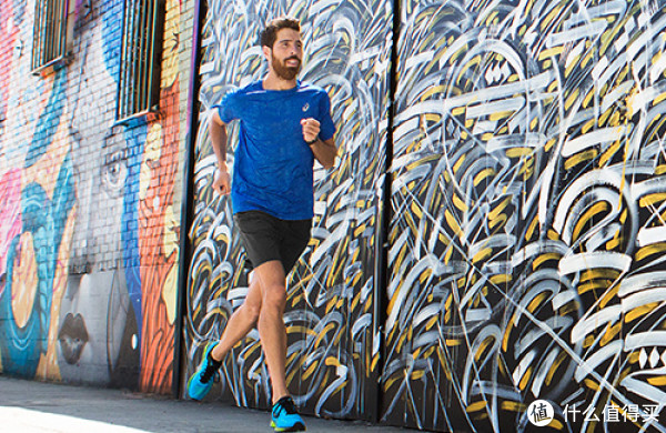 新款尝鲜：ASICS 亚瑟士 Gel Quantum 360 男款顶级避震跑鞋