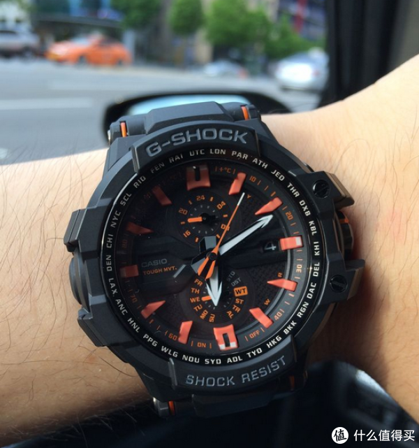 CASIO 卡西欧 G-Shock GWA1000FC-1A4 男款腕表(六局电波、太阳能)