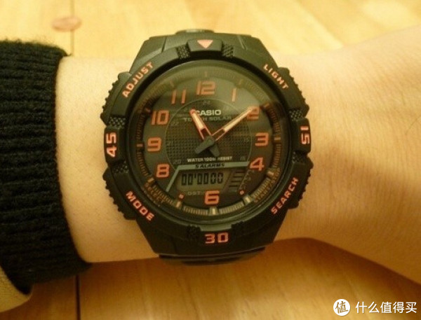 CASIO 卡西欧 AQS800W-1B2VCF 男款光动能多功能腕表
