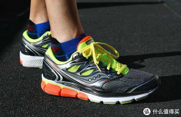 Prime会员专享：saucony Hurricane ISO 男款顶级支撑系跑鞋