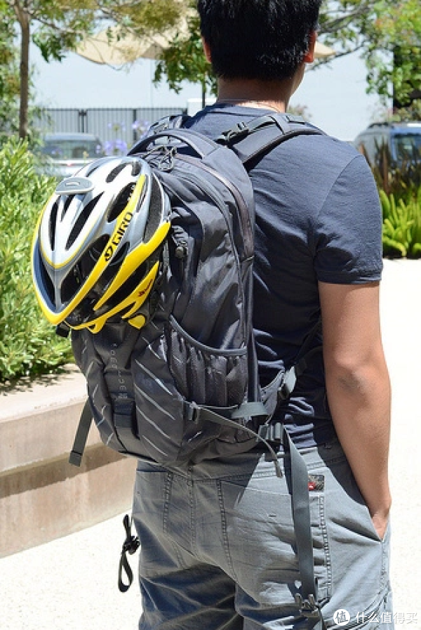 新补货:OSPREY Momentum 多功能户外背包 30L