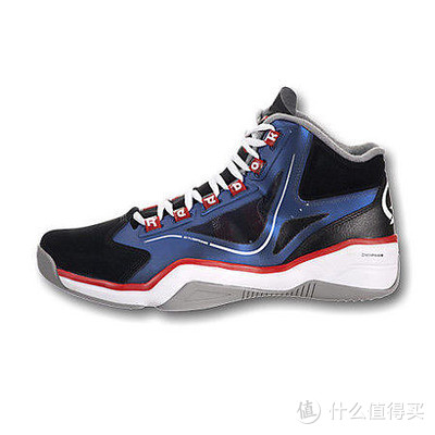 外形酷似THE QUESTION 1，具有纪念意义，优缺点明显的实战鞋