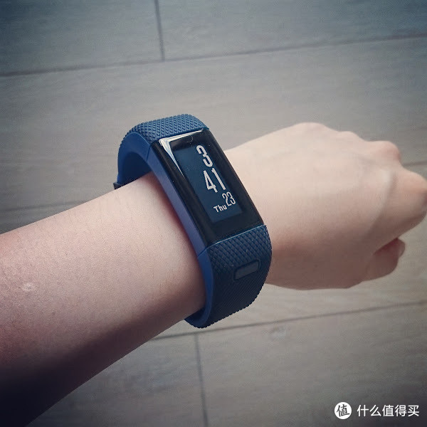 日常使用不错但还是无法胜任记录游泳数据的任务