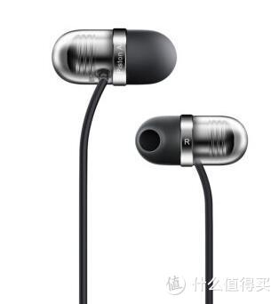 佩戴舒适的入耳式耳机