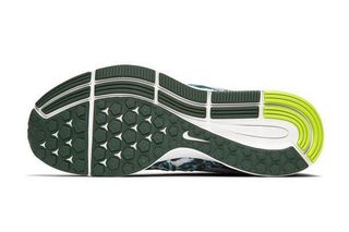 NIKE 耐克 Air Zoom Pegasus 33 “Brazil RainForest Print” 跑鞋