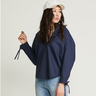  MOUSSY 010ASB30-1700 女士纯色V领衬衣