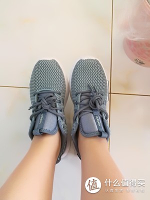 休闲运动鞋