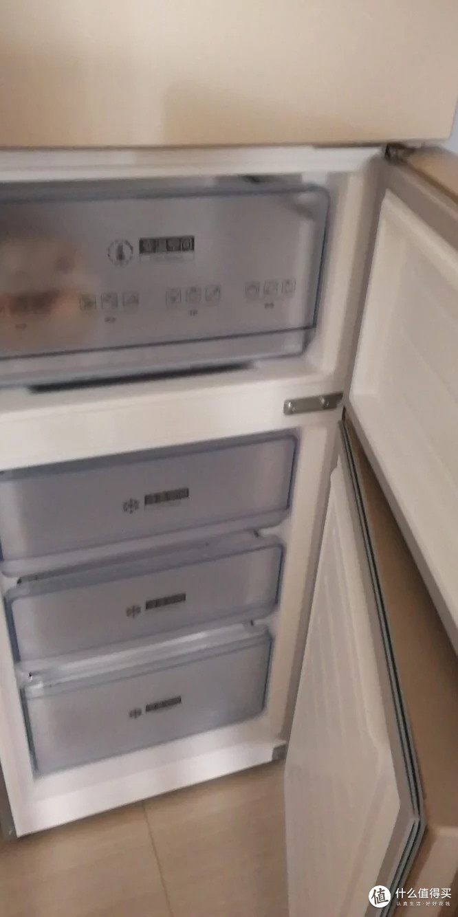 美的多门冰箱