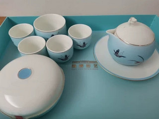中国国家博物馆蝶舞芳菲茶具