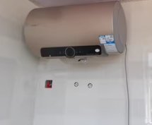 热水器特别漂亮大气,价格也便宜